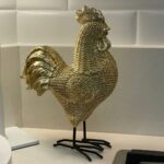 GALINHA RESINA DOURADA 21X15CM - Imagem 2