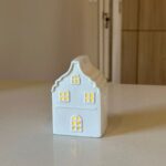 CASA COM LUZ AMSTERDAM 7CM X 5,5CM X 10,5CM CERAMICA  - WOLFF