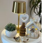 Luminaria de Mesa Led 3 Tons Usb Elara Dourada - 19x7,5x7,5cm - Imagem 2