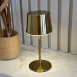 Luminaria de Mesa Led 3 Tons Usb Elara Dourada - 19x7,5x7,5cm