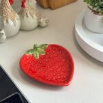 MORANGO DECORATIVO PAREDE (VERMELHO) 16cm