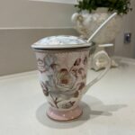 CANECA INFUSORA ROSA BRANCA 300 ML