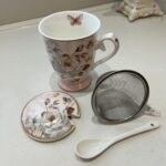 CANECA INFUSORA ROSA BRANCA 300 ML - Imagem 2