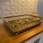 BANDEJA RETANGULAR COM PASSAROS DOURADA M 46X23X11CM