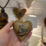 CORAÇÃO PATO PIROGRAFADO 9X9CM