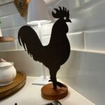 GALO EM FERRO 30X24CM